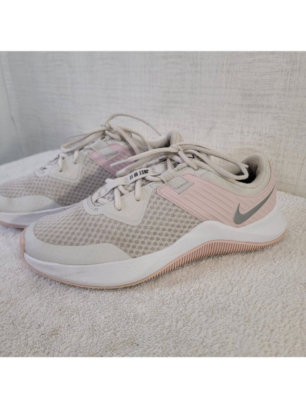 Nike MC Trainer Shoes Womens 9.5 White Pink Athletic Training Running Sneakers - Picture 8 of 10